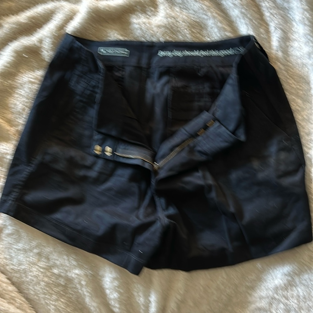 Vineyard Vines 3.5 every day short NWOT black size 16